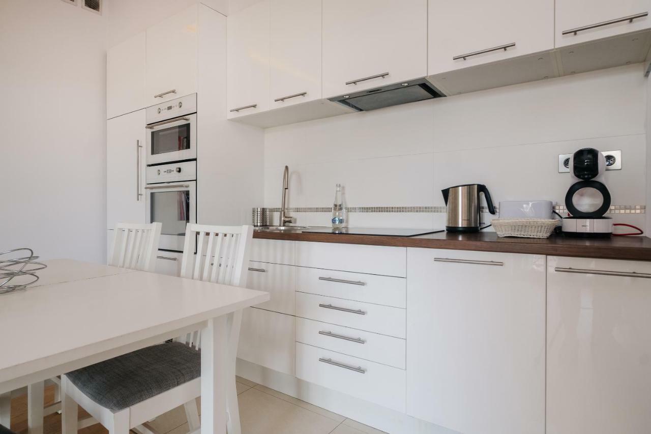 Modern Apartment Across The Ponds Варшава Екстер'єр фото