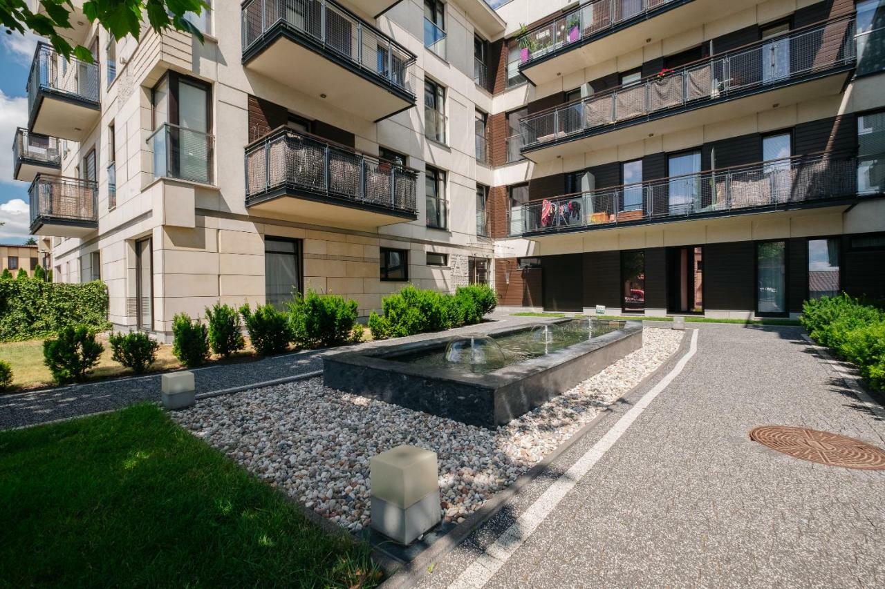 Modern Apartment Across The Ponds Варшава Екстер'єр фото